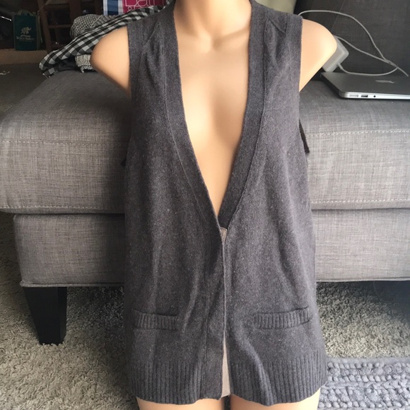 Banana Republic Jackets & Blazers - LAST CHANCE- Banana republic sweater vest